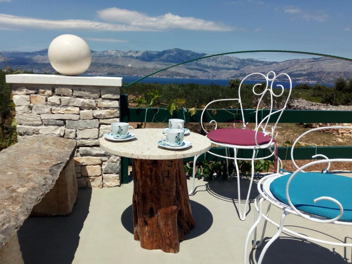 Villa Little Hill Postira Bagian luar foto