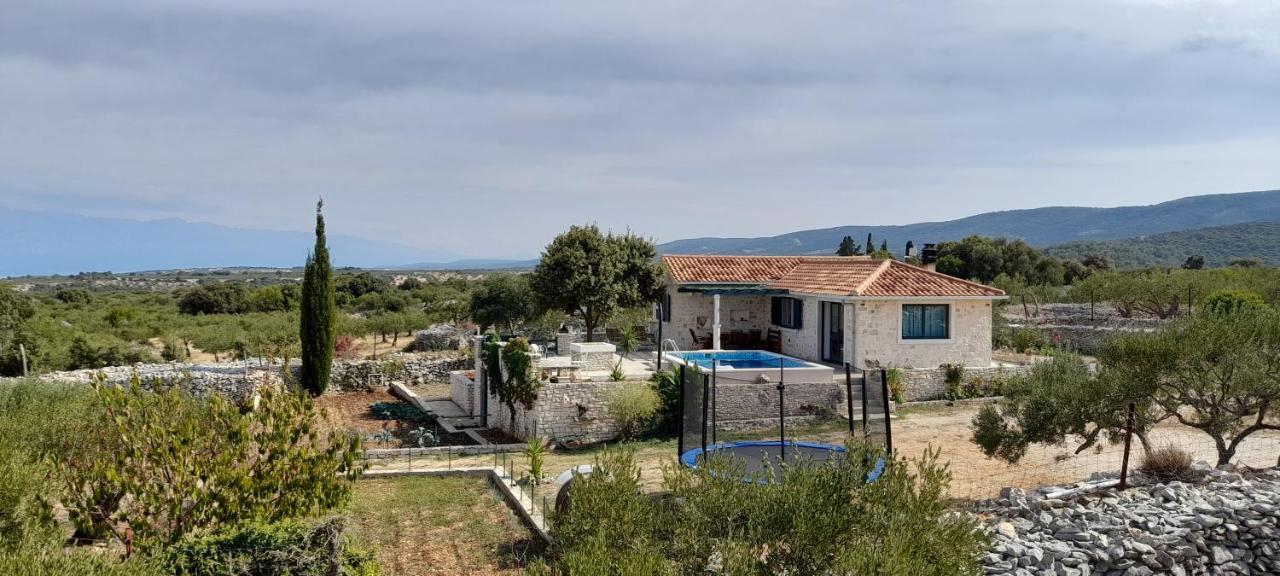 Villa Little Hill Postira Bagian luar foto